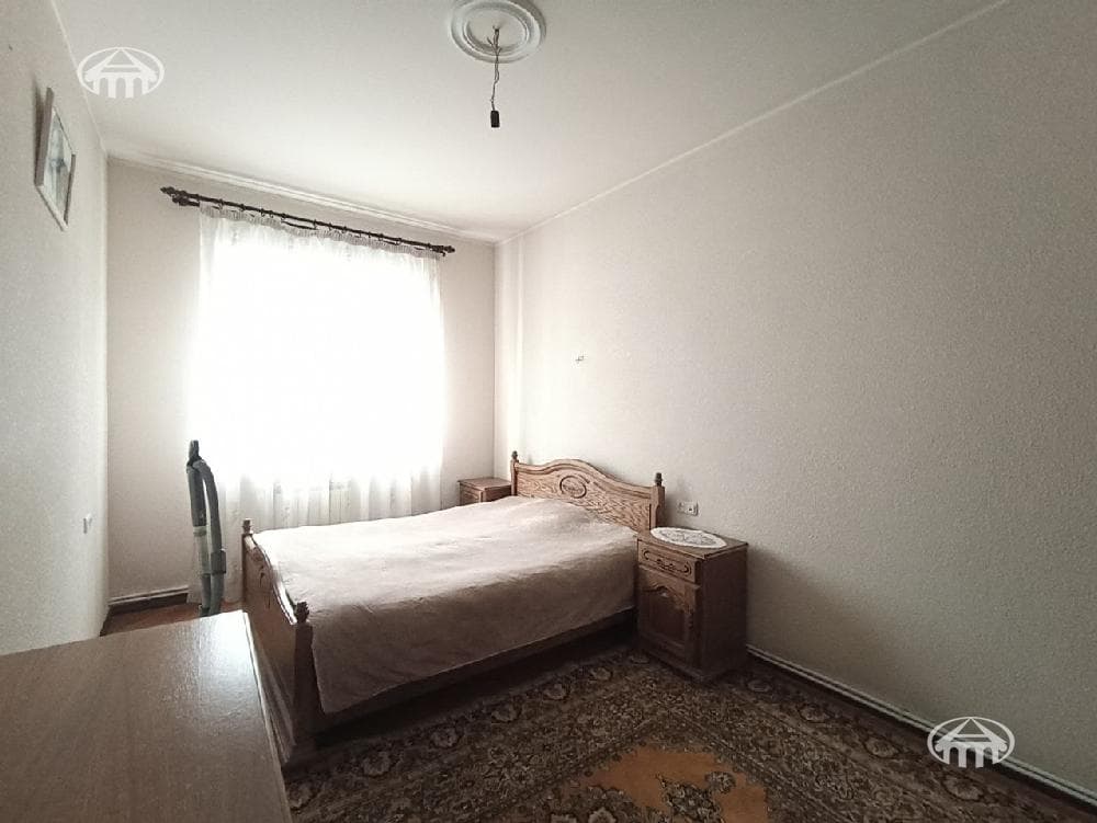 Дом · 6 комн. · 327 м² · Эребуни