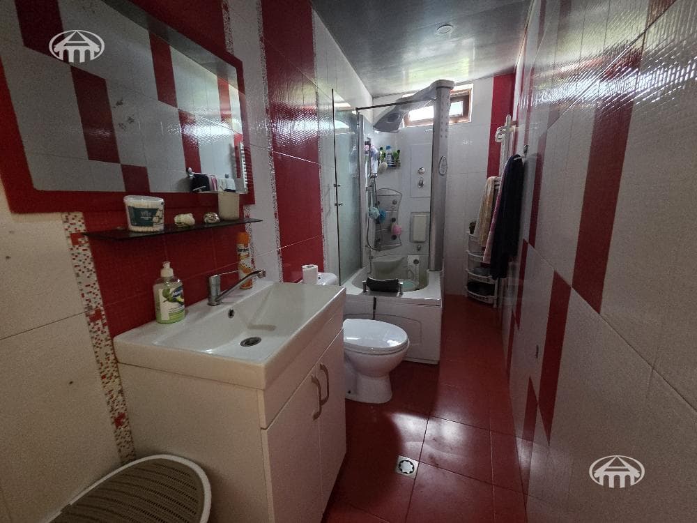Дом · 5 комн. · 319 м² · Шенгавит
