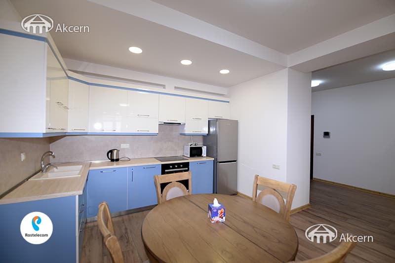 Բնակարան · 3 սեն. · 107 մ² · Կենտրոն