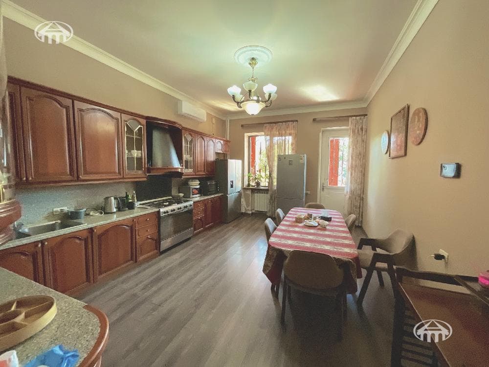 Mansion · 9 rooms · 680 m² · Arabkir — photo 6 / 47