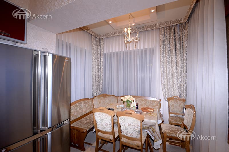 Mansion · 5 rooms · 340 m² · Arabkir