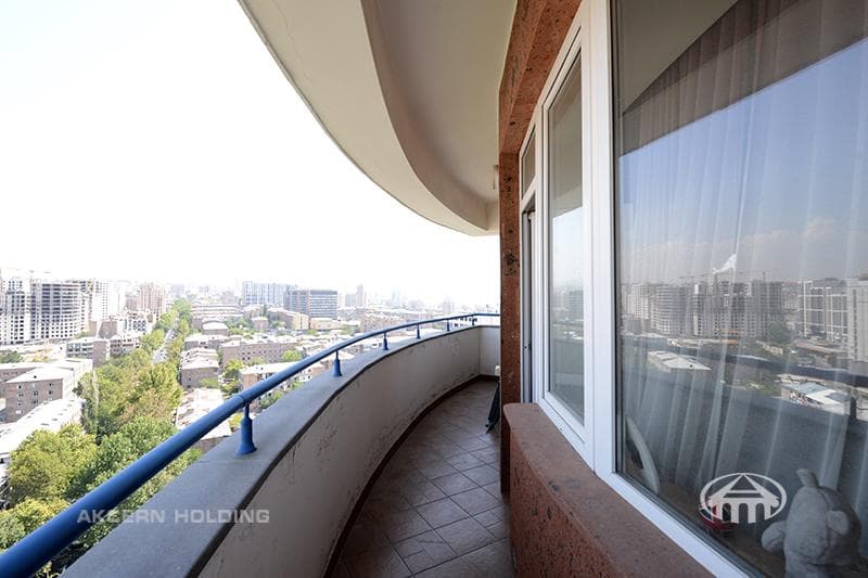 Квартира · 4 комн. · 128 м² · Арабкир