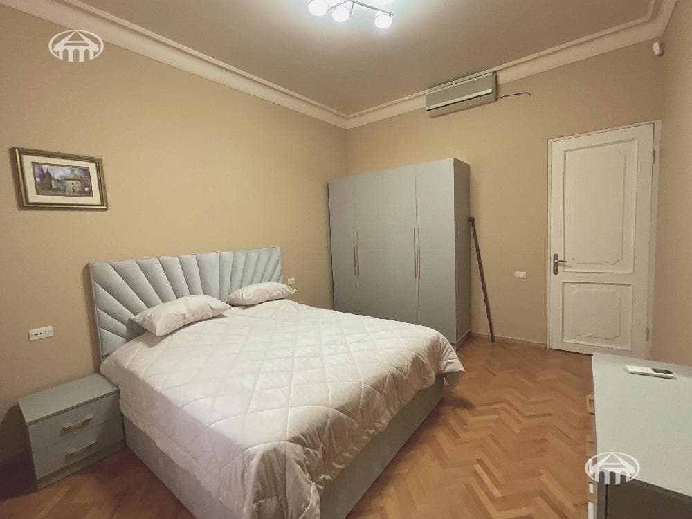 Mansion · 9 rooms · 680 m² · Arabkir — photo 17 / 47