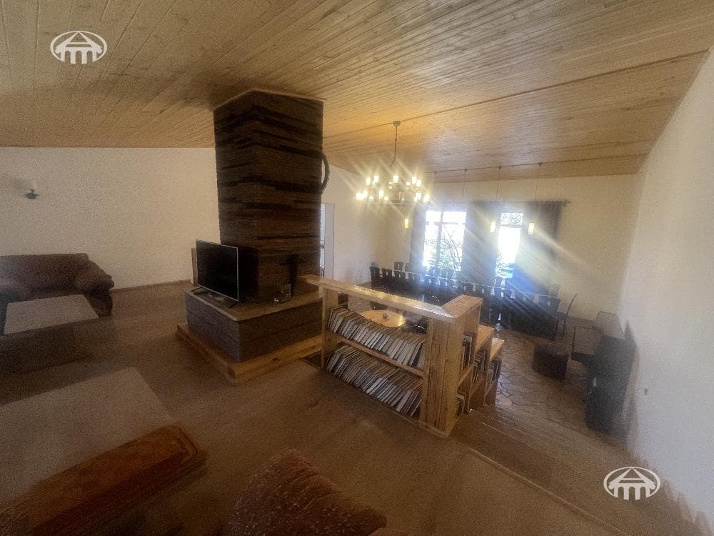 Mansion · 3 rooms · 240 m² · Djrvej
