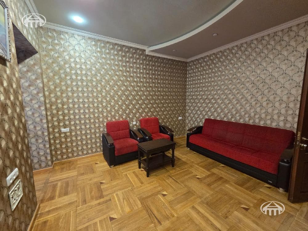 Apartment · 2 rooms · 71 m² · Kentron