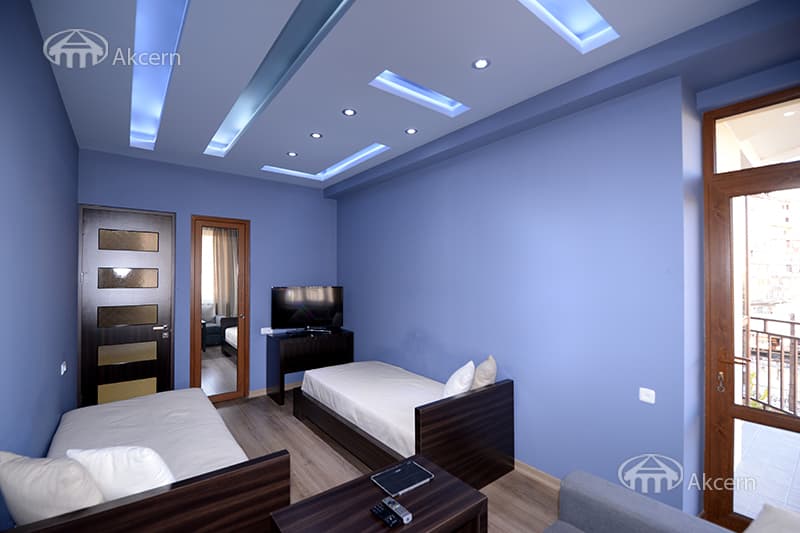 Квартира · 3 комн. · 100 м² · Кентрон