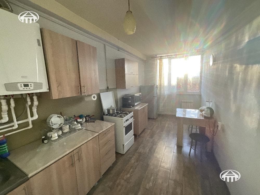 Apartment · 3 rooms · 97 m² · Kentron