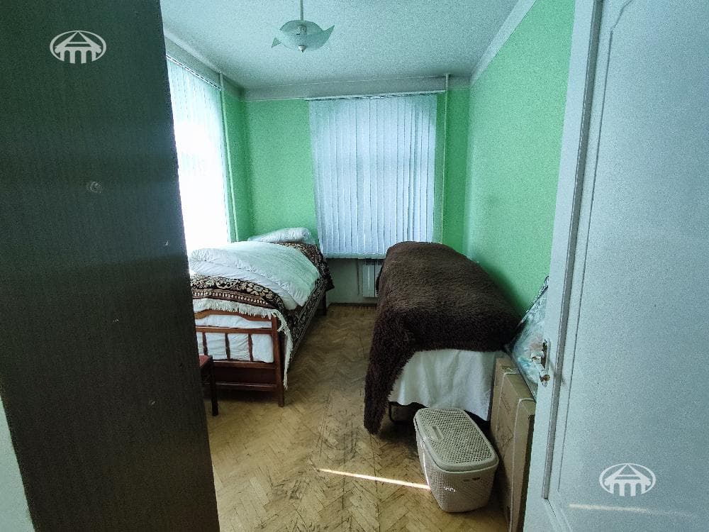 Особняк · 5 комн. · 600 м² · Аджапняк