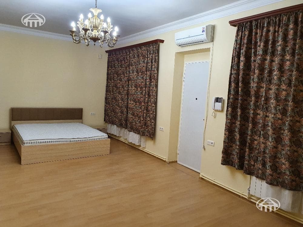 Mansion · 5 rooms · 285 m² · Arabkir