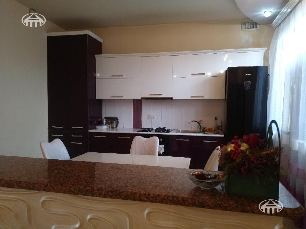 Mansion · 5 rooms · 243 m² · Ajapnyak