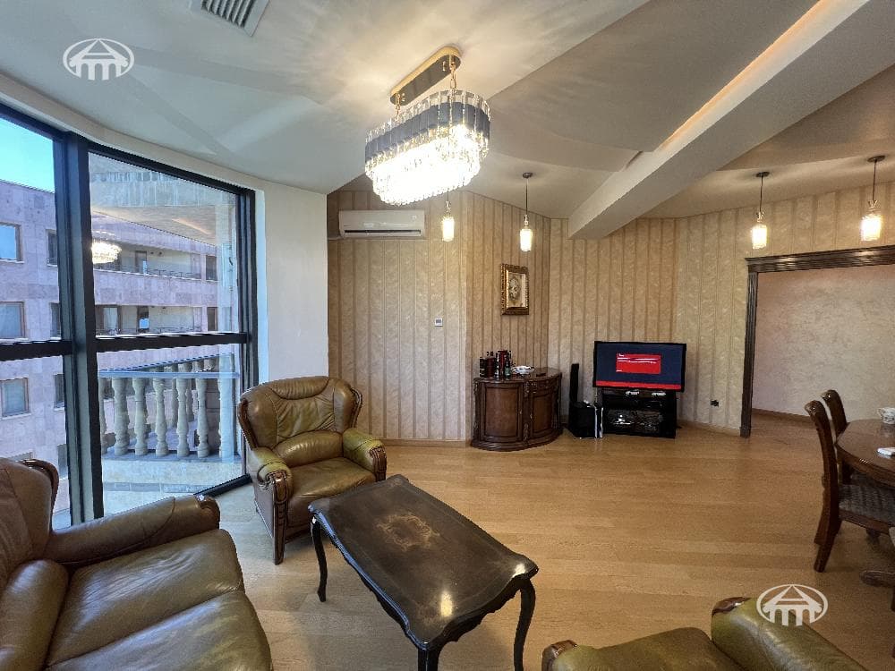 Apartment · 4 rooms · 132 m² · Kentron