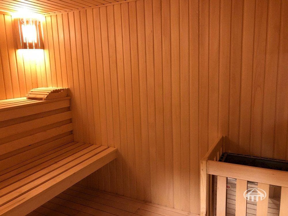 Hotel · 9 rooms · 889 m² · Dilijan