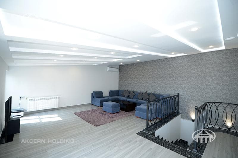 House · 6 rooms · 567 m² · Ajapnyak