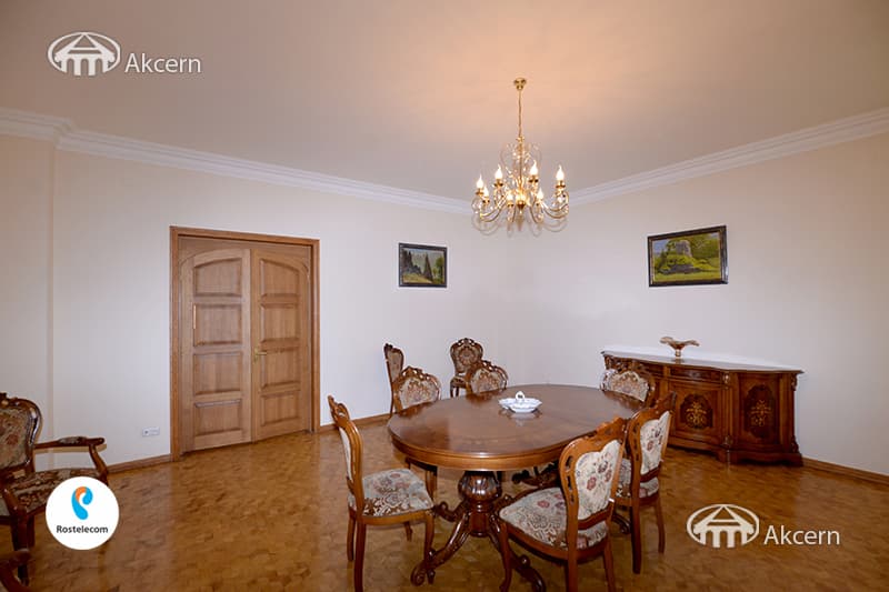 Բնակարան · 5 սեն. · 350 մ² · Կենտրոն