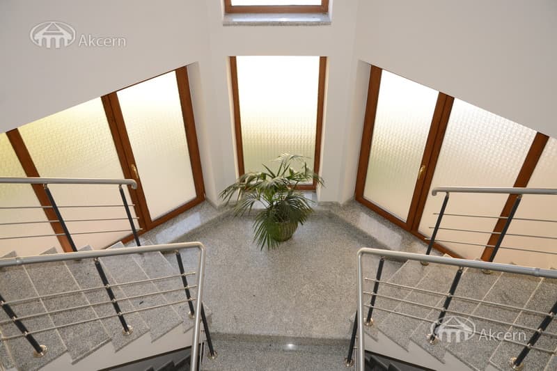 Особняк · 5 комн. · 300 м² · Арабкир