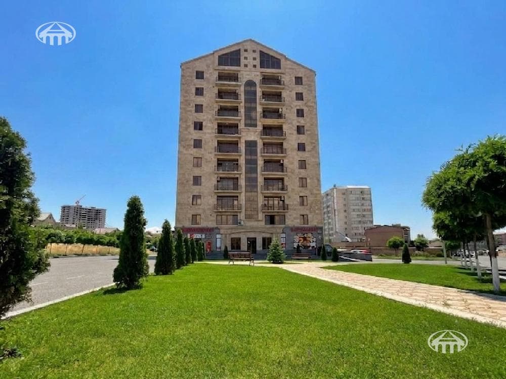 Квартира · 3 комн. · 130 м² · Нор-Норк