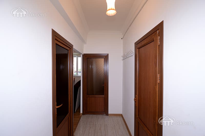 Квартира · 1 комн. · 42 м² · Арабкир