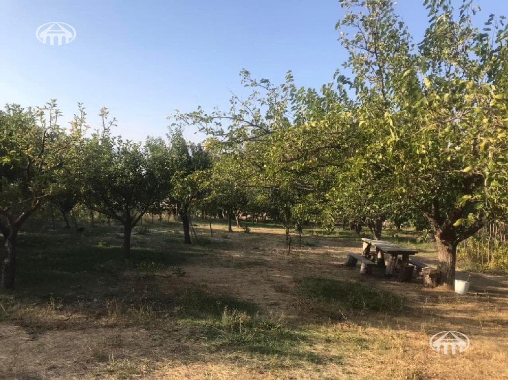 Առանձնատուն · 8 սեն. · 505 մ² · գ. Կարենիս