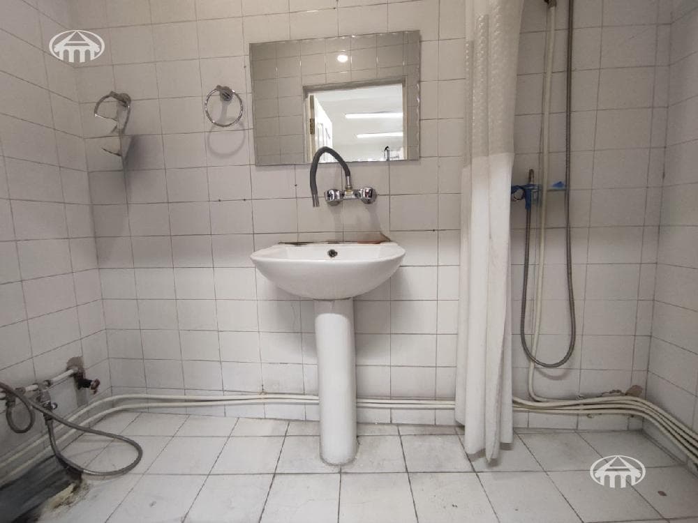Office · 64 m² · Kentron