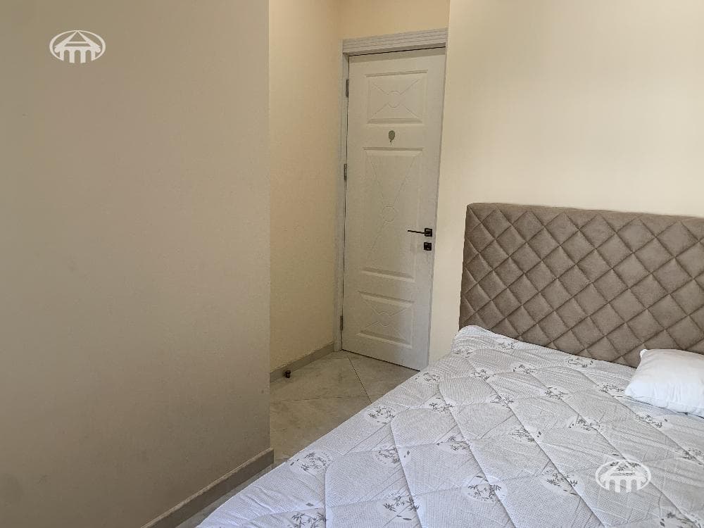 Квартира · 3 комн. · 95 м² · Кентрон