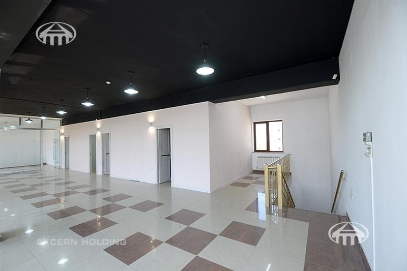 Магазин · 550 м² · Аджапняк