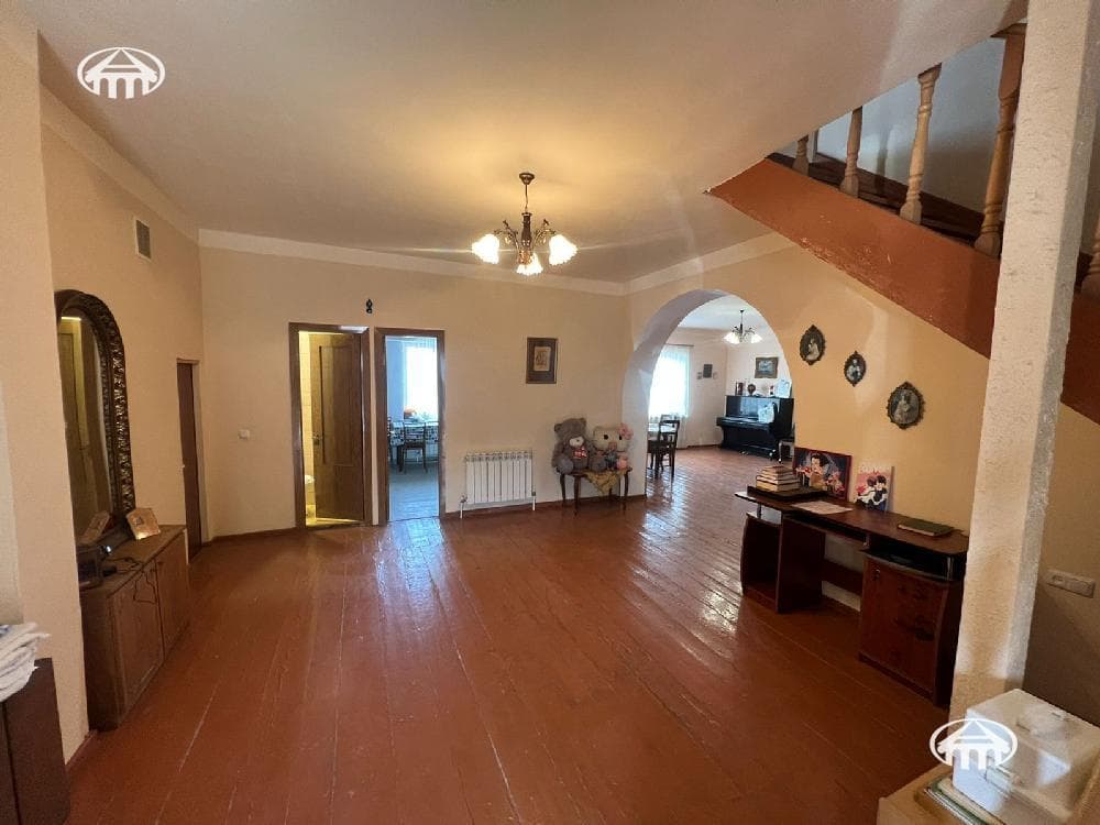 Mansion · 4 rooms · 255 m² · Ashtarak