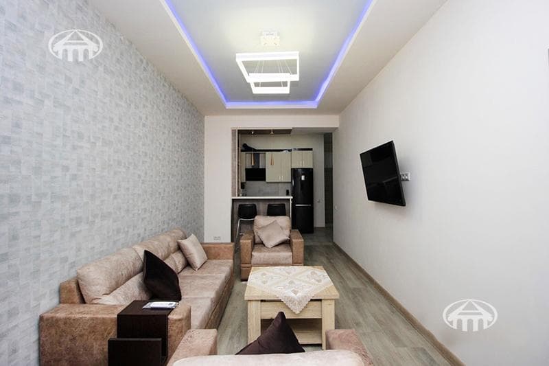 Բնակարան · 2 սեն. · 80 մ² · Կենտրոն