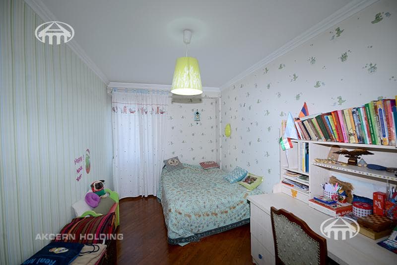 Квартира · 4 комн. · 114 м² · Кентрон