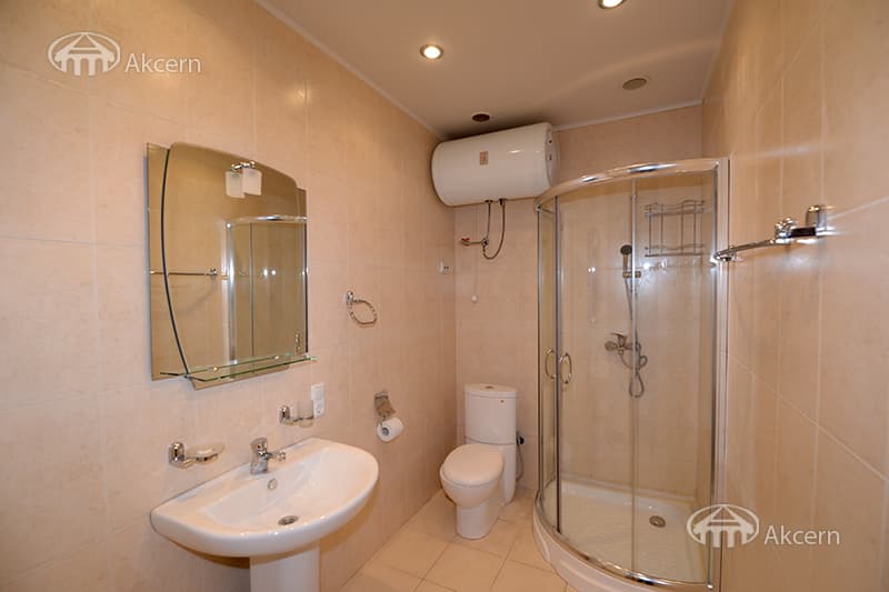 Квартира · 3 комн. · 120 м² · Кентрон