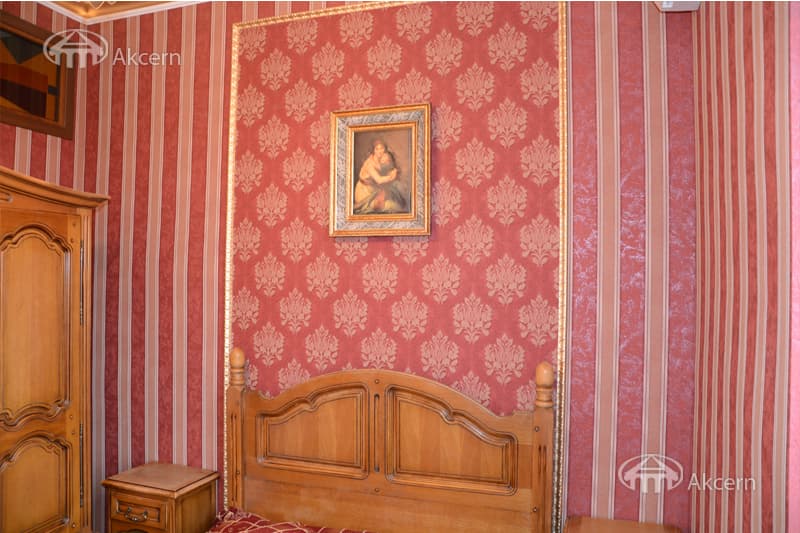 Квартира · 2 комн. · 67 м² · Кентрон