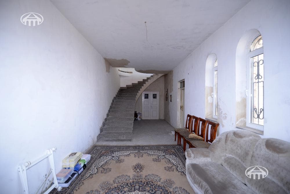 Mansion · 9 rooms · 934 m² · Nork-Marash