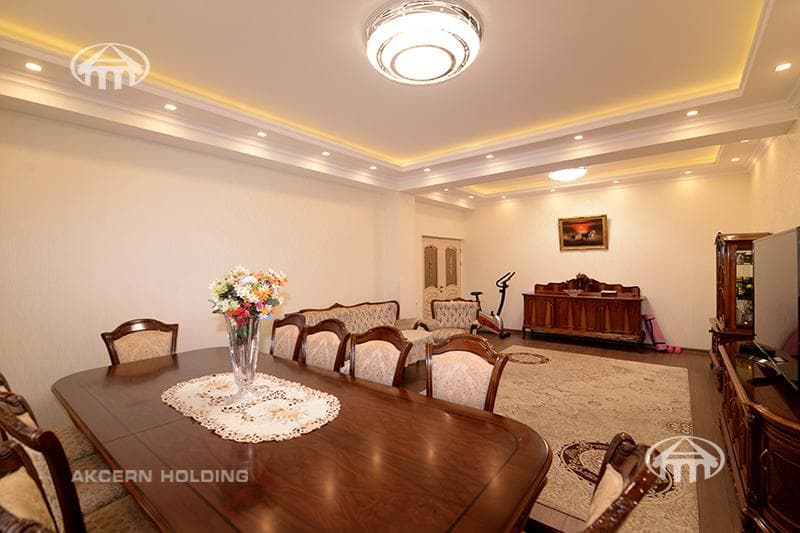 Mansion · 5 rooms · 290 m² · Avan