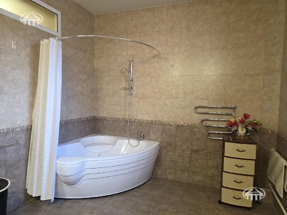 Дом · 6 комн. · 540 м² · Арабкир