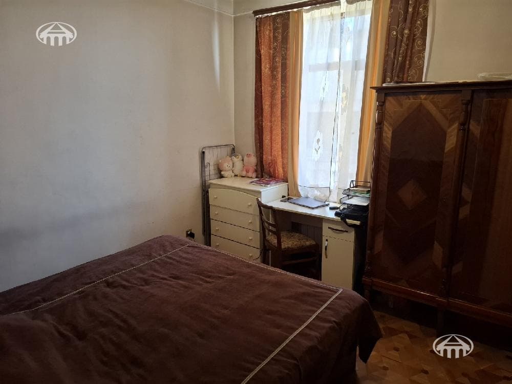 Apartment · 6 rooms · 191 m² · Kentron