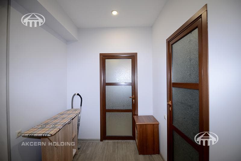 Apartment · 3 rooms · 97 m² · Kentron