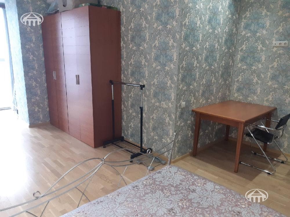 Բնակարան · 2 սեն. · 102 մ² · Կենտրոն