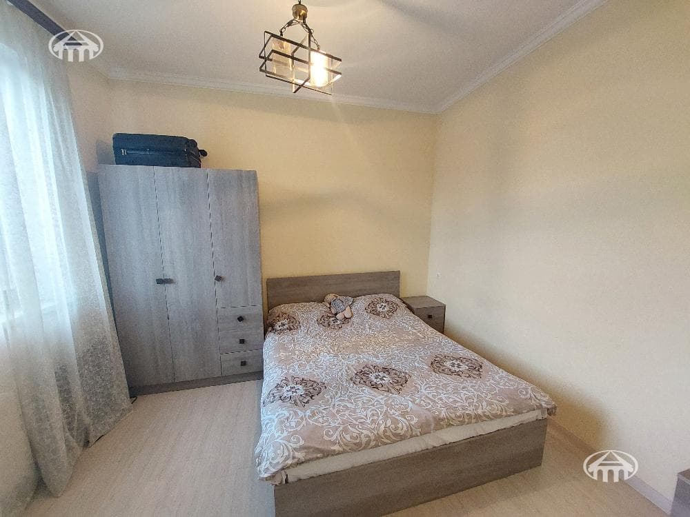 Բնակարան · 3 սեն. · 77 մ² · Կենտրոն