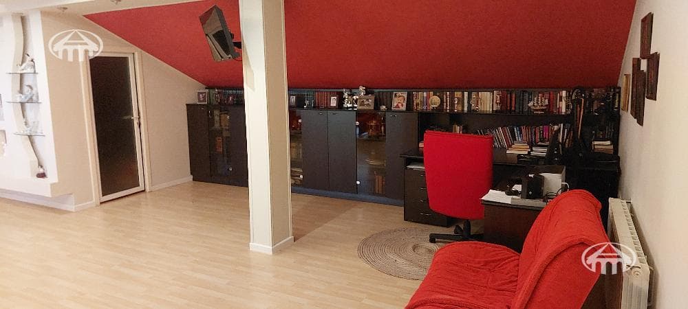 Особняк · 6 комн. · 320 м² · Птгни