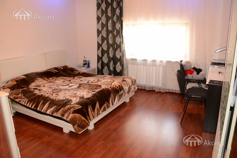 Mansion · 9 rooms · 590 m² · Arabkir