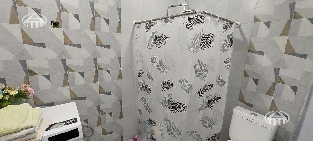 Apartment · 4 rooms · 94 m² · Avan