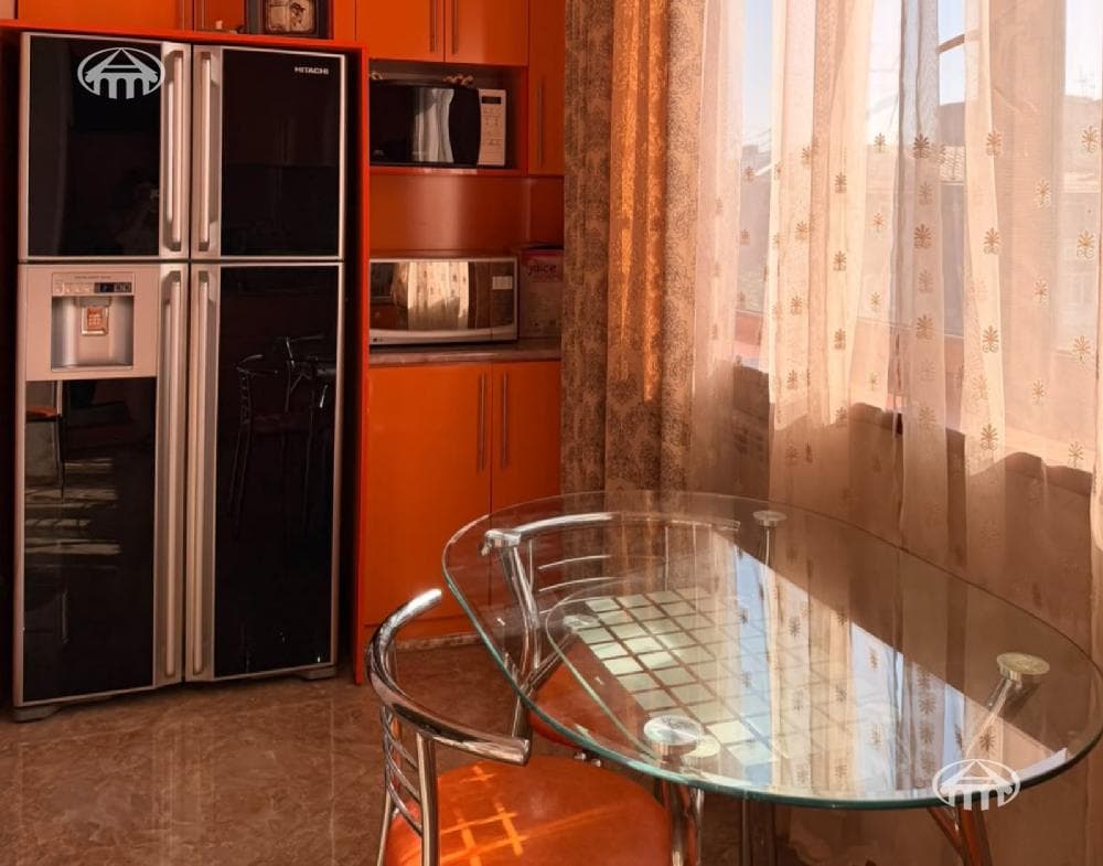 Квартира · 3 комн. · 83 м² · Шенгавит