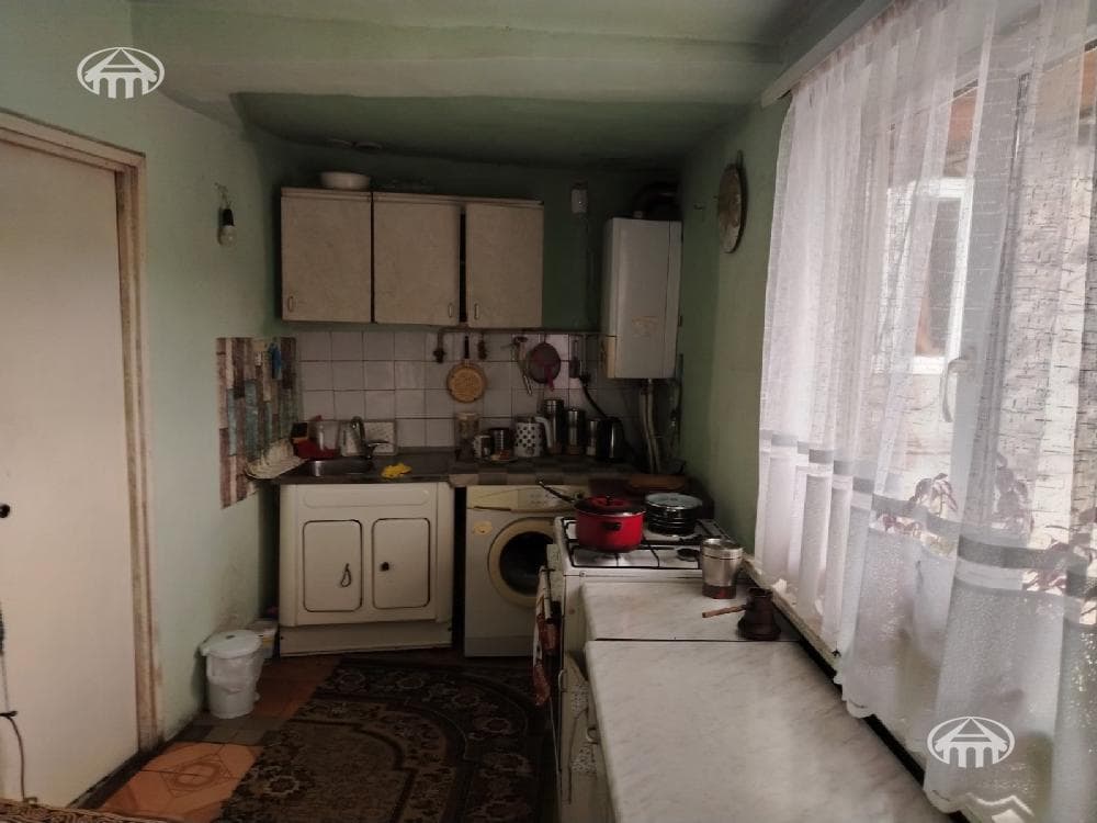 House · 3 rooms · 108 m² · Kentron