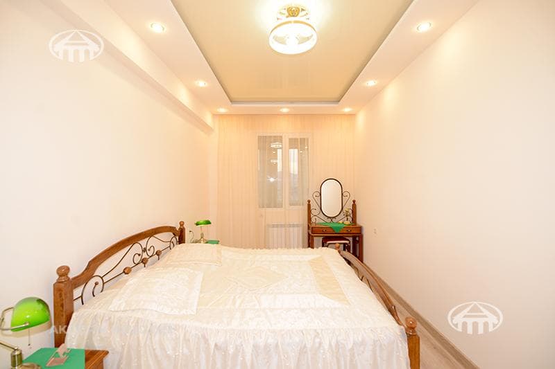 Apartment · 3 rooms · 135 m² · Kentron
