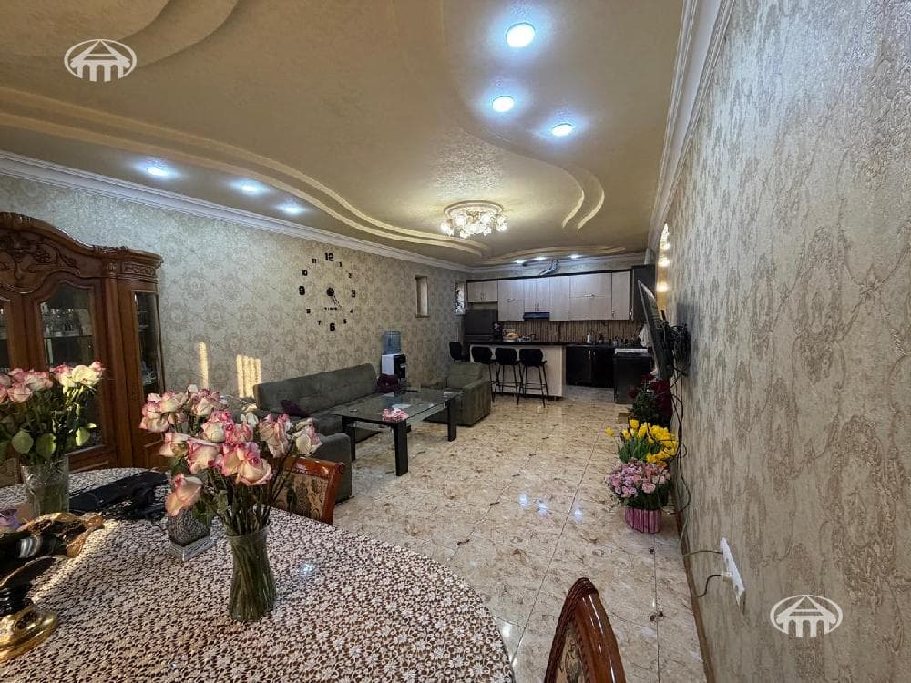 Особняк · 5 комн. · 250 м² · Масис
