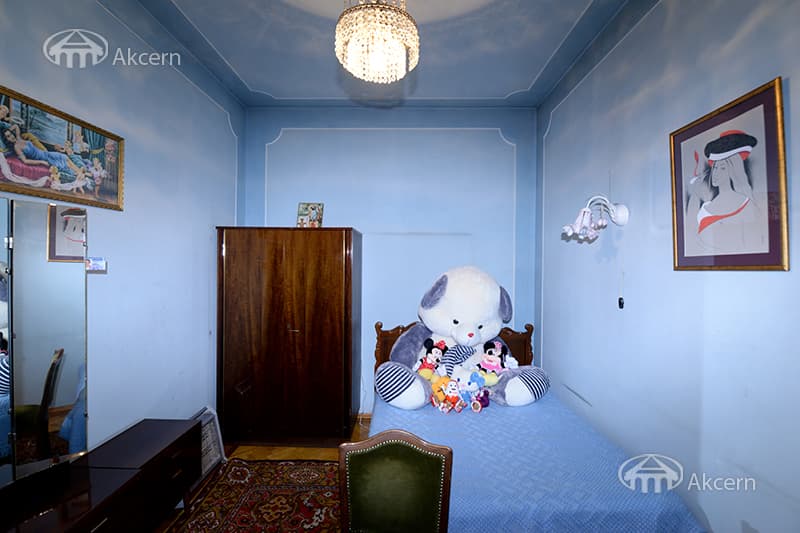 Дом · 7 комн. · 557 м² · Кентрон