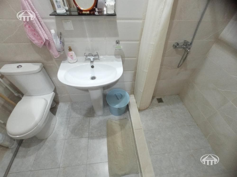 Квартира · 2 комн. · 42 м² · Зовуни