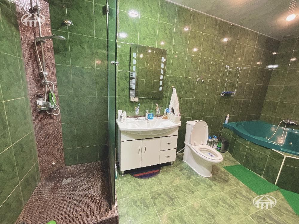 Mansion · 9 rooms · 680 m² · Arabkir — photo 21 / 47