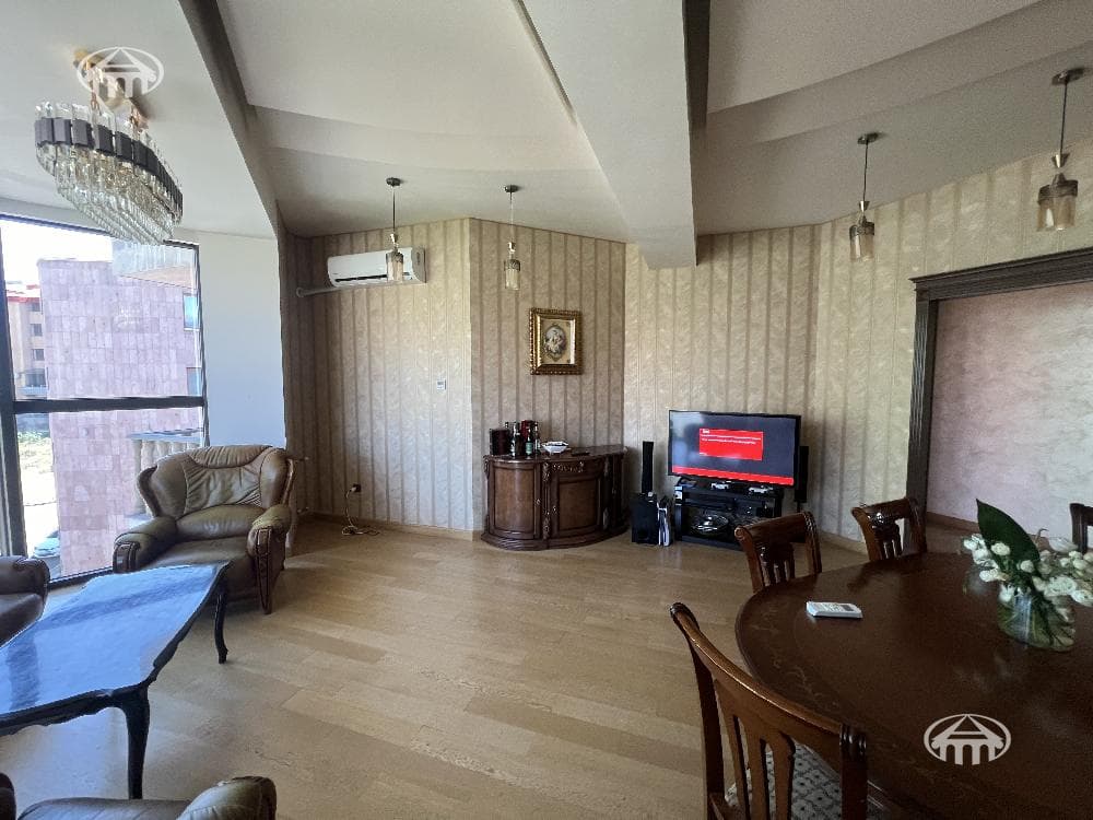 Apartment · 4 rooms · 132 m² · Kentron