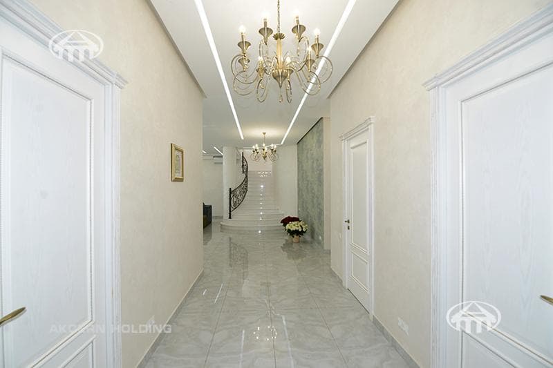 House · 6 rooms · 567 m² · Ajapnyak