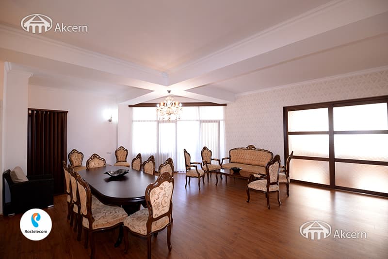 Квартира · 3 комн. · 143 м² · Давташен